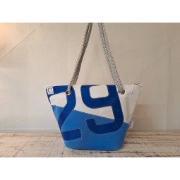Sac à mains en voile de bateau recyclée