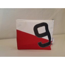 Pochette en voile de bateau recyclée
