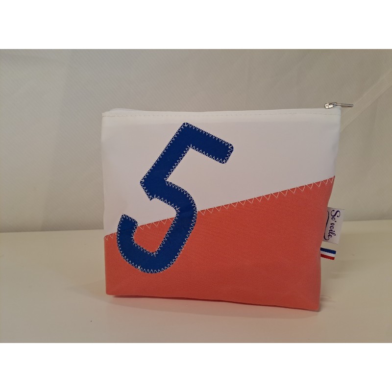 Pochette en voile de bateau recyclée