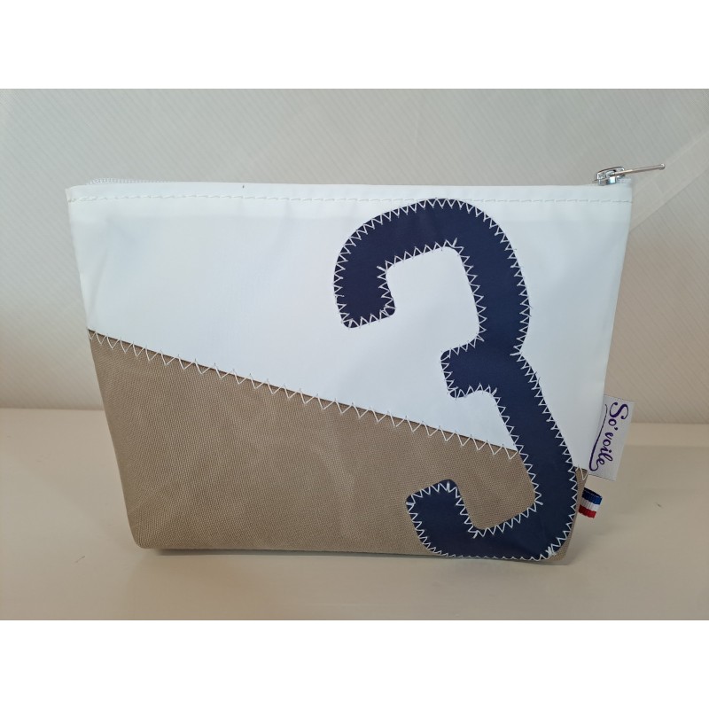Pochette en voile de bateau recyclée