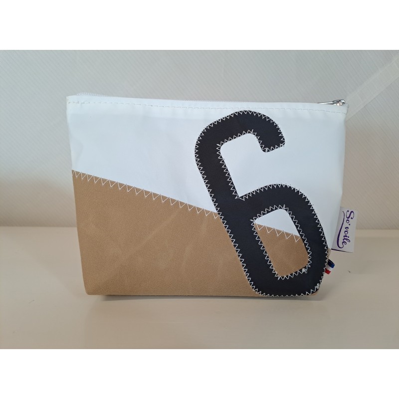 Pochette en voile de bateau recyclée