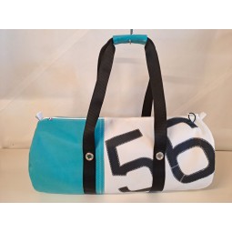 Sac Bagage en voile de bateau recyclée.