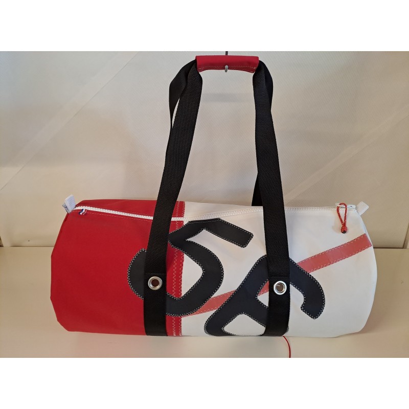 Sac Bagage en voile de bateau recyclée.