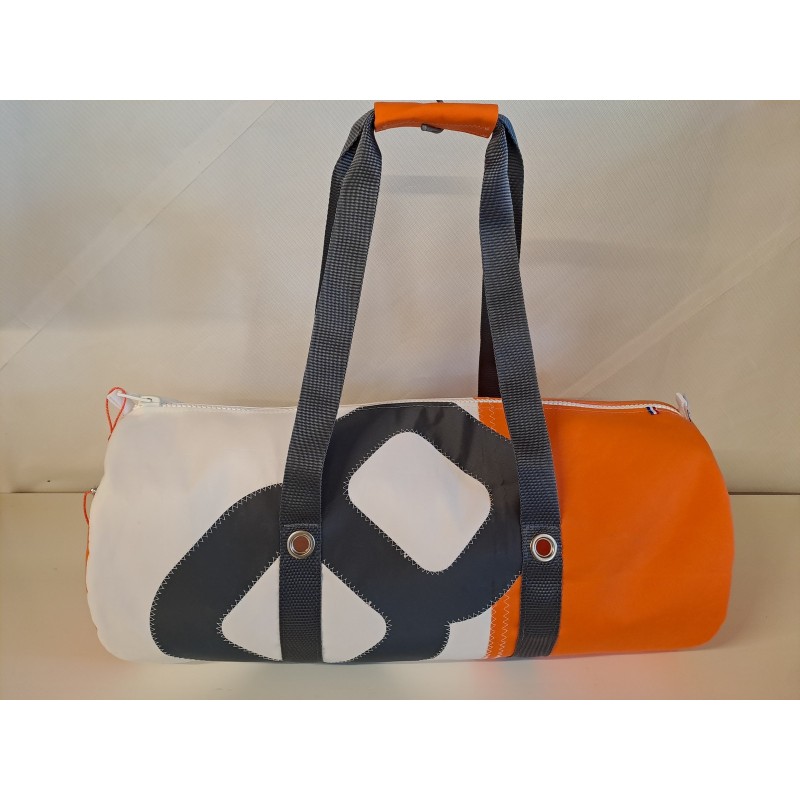 Sac Bagage en voile de bateau recyclée.