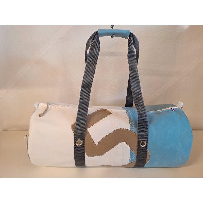 Sac Bagage en voile de bateau recyclée.