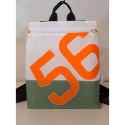 Sac à dos en voile de bateau recyclée
