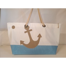 Cabas Beach en voile de bateau recyclée