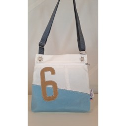 Pochette bandoulière en voile de bateau recyclée