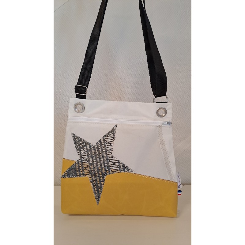 Pochette bandoulière en voile de bateau recyclée