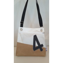 Pochette bandoulière en voile de bateau recyclée